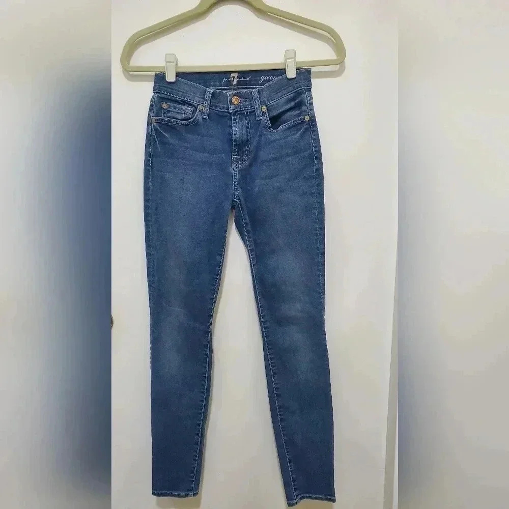 7 for all mankind Women's jeans sz 25 waist skinny cut EUC denim fall favorite